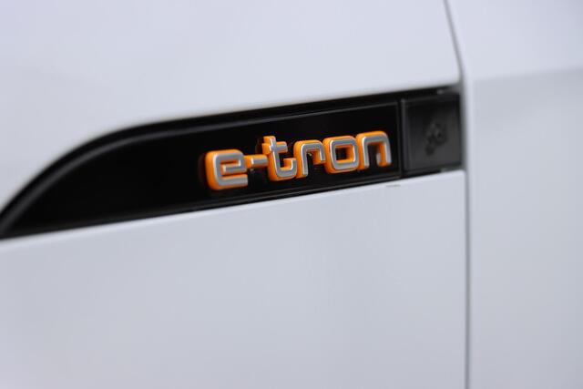 Audi e-tron 55 quattro S edition 95 kWh 408pk | SOH 92,1% |