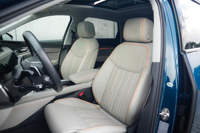 Audi e-tron 55 Quattro 408 pk Advanced 95 kWh Audi-Design / NL-Auto/ Soft-Close/ Pano-Dak/ Matrix-Led/ Lucht-Vering/ 360-Camera/ Adap.Cruise/ B&O-Sound /Marge-Auto 21'' LMV