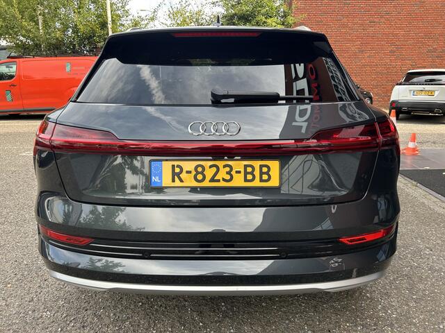 Audi e-tron 55 quattro Advanced edition Plus 95 kWh DEALER ONDERHOUDEN!! // PANO/SCHUIFKANTELDAK // FULL LED // NAVI + CARPLAY // MEMORY // CAMERA // PDC V+A // ADAPTIVE CRUISE