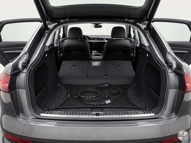 Audi e-tron Sportback 55 quattro Business edition Plus 95 kWh 408PK | Panorama dak | Trekhaak | Stoelverwarming | Achteruitrijcamera |