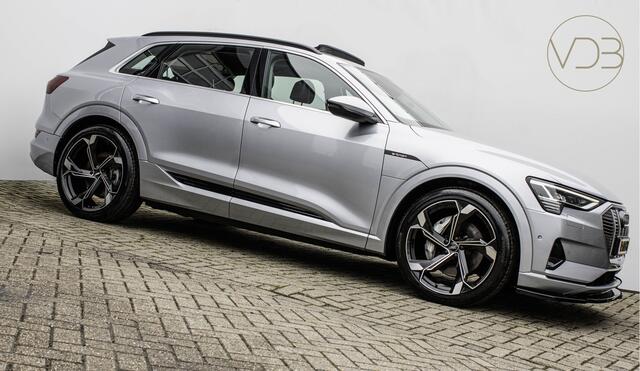 Audi e-tron 55 SOH 93% TREKHAAK PANO LEER 22INCH B&O