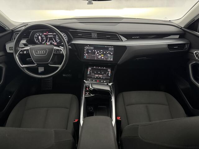 Audi e-tron 55 Quattro edition 95 kWh | Snelladen | SOH 91% | Virtual | Carplay | Cruise | Trekhaak | Parkeersens.