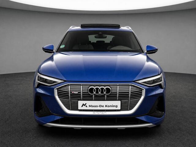 Audi e-tron 55 408pk Quattro S edition 95 kWh · SOH 93,8% · Panoramadak · 360 Camera · Elek. Bestuurdersstoel · Apple/Android Car Play · 22'' Inch ·