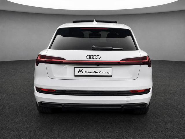 Audi e-tron 55 408pk Quattro S edition 95 kWh · SOH 97,1% · Panoramadak · Camera · Luchtvering · Zwart Optiek Plus · 21'' Inch ·