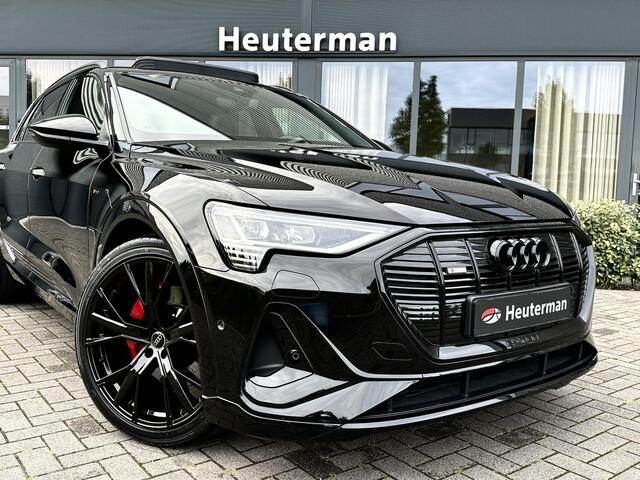 Audi e-tron 50 Quattro S Line Black/RS Stoelen/Pano/93%SOH Audi e-tron 50 Quattro S Line Black/ RS Stoelen/ Pano/ Sfeer