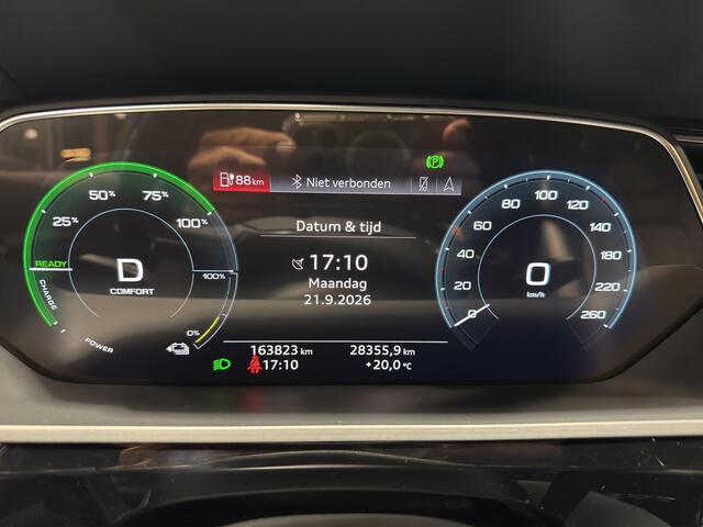 Audi e-tron e-tron 50 quattro Launch edition Black | Pano | S-Line | 22"| Geheugen | 71 KWH | Camera | Nette staat