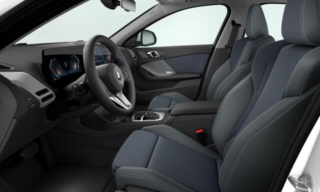 BMW 1-SERIE 120 | M Sport Design | 18'' | Harman/Kardon | Camera | Stoelverw. | Driv. Ass. | Comf. Acc. | Adapt. LED | Sportstoel.