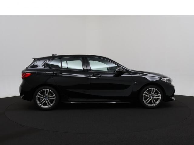 BMW 1-SERIE 118i 5-deurs 118i High Executive M Sport 2024 km 4400 NIEUW !!