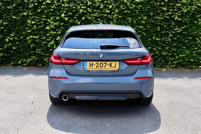 BMW 1-SERIE 118I HIGH EXECUTIVE. EDITION. PANORAMA DAK !!!!