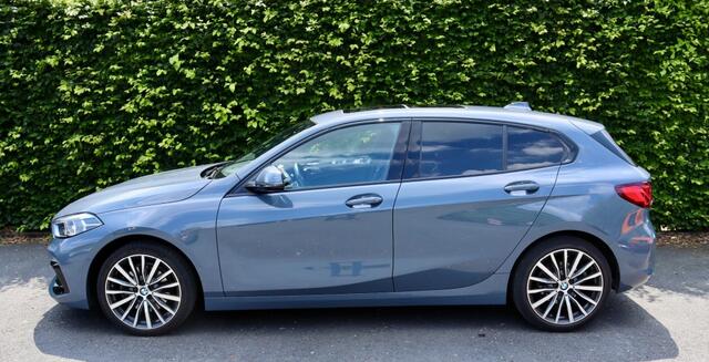 BMW 1-SERIE 118I HIGH EXECUTIVE. EDITION. PANORAMA DAK !!!!