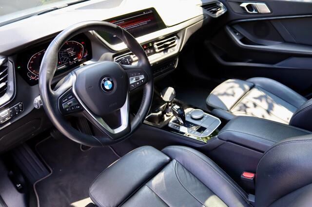 BMW 1-SERIE 118I HIGH EXECUTIVE. EDITION. PANORAMA DAK !!!!