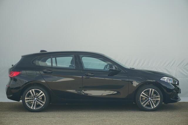 BMW 1-SERIE 5-deurs 118i High Executive Sport Line Hifi / Stoel- en Stuurverwarming / Grote Tank