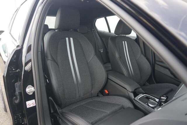 BMW 1-SERIE 5-deurs 118i High Executive Sport Line Hifi / Stoel- en Stuurverwarming / Grote Tank