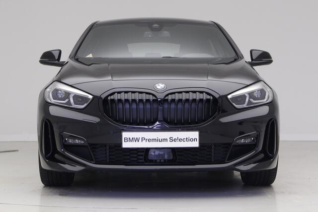 BMW 1-SERIE 118i M-Sport | Hifi | Extra getint glas