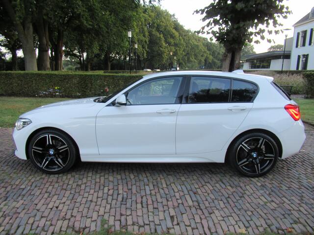 BMW 1-SERIE 118i Edition M Sport Shadow Executive Leer Ecc Cruisecontrol Led Navigatie Stoelverwarming 6 Bak