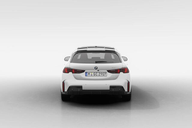 BMW 1-SERIE 120 | M Sport Pro | Premium Pack | Glazen panoramadak
