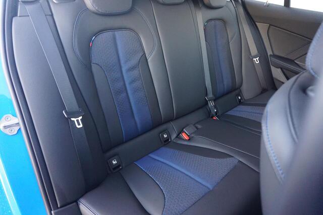 BMW 1-SERIE 5-deurs 118i | Model M Sport | Innovation Pack | Comfort Pack