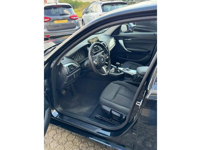 BMW 1-SERIE 118i Centennial High Executive