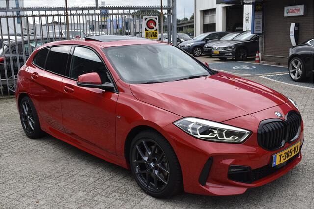 BMW 1-SERIE 120i,SUPER COMPLETE ORGINEEL NEDERLANDSE AUTO NIEUWPRIJS EUR 59.871,BOEKJES,NAP EN ONDERHOUDSHISTORIE