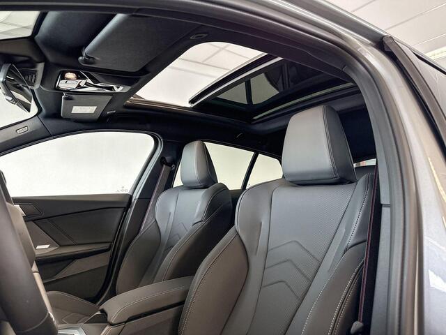BMW 1-SERIE 120 | M Sport Pro | Glazen Panoramadak | Stoelverwarming | Harman Kardon | Trekhaak |
