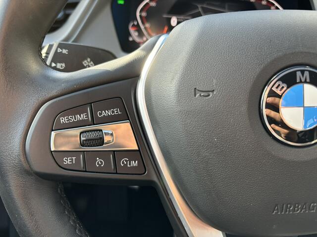 BMW 1-SERIE 118i Executive / NL Auto / 1ste Eigenaar / Camera / Navi /