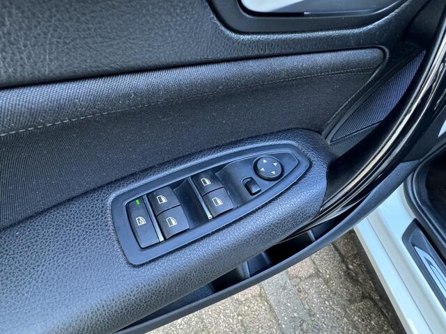 BMW 1-SERIE 116i High Exec