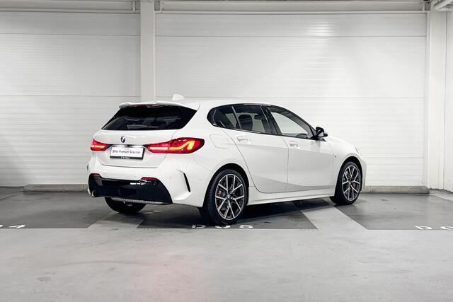 BMW 1-SERIE 118i M-Sport Pro | Parking Assistant