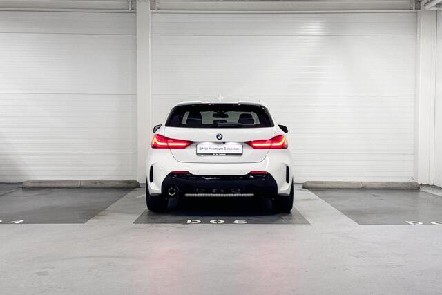 BMW 1-SERIE 118i M-Sport Pro | Parking Assistant
