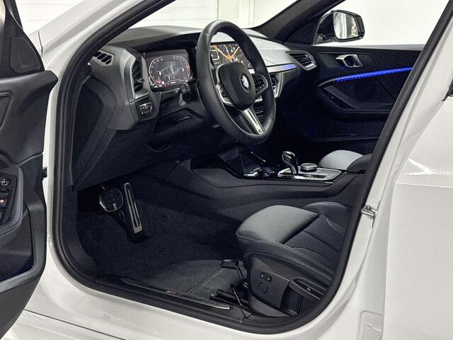 BMW 1-SERIE 118i M-Sport Pro | Parking Assistant