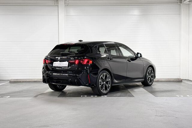BMW 1-SERIE 120 M-Sport | Harman/Kardon | Driving Assistent