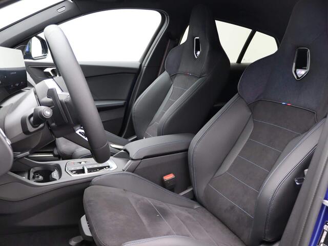 BMW 1-SERIE 120 M Sportpakket Pro | Premium Pack | Stuurwielrand Verwarmd | Driving Assistant | Harman Kardon | 19''