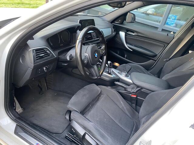 BMW 1-SERIE 118i M Sport 18 inch Open dak ACC Harman Kardon
