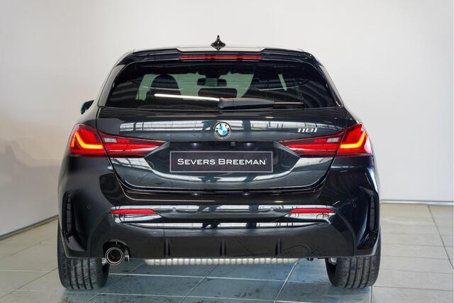 BMW 1-SERIE 5-deurs 118i M Sportpakket Aut.