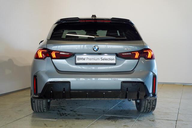 BMW 1-SERIE 5-deurs 120 M Sportpakket Pro Aut. - Beschikbaar vanaf: Maart 2025