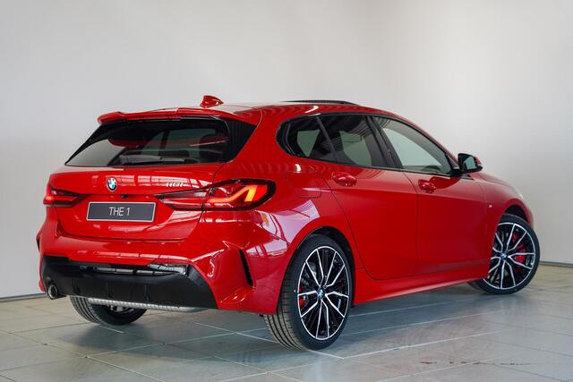 BMW 1-SERIE 5-deurs 118i M Sportpakket Pro Aut.