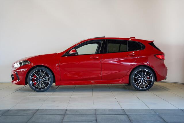 BMW 1-SERIE 5-deurs 118i M Sportpakket Pro Aut.