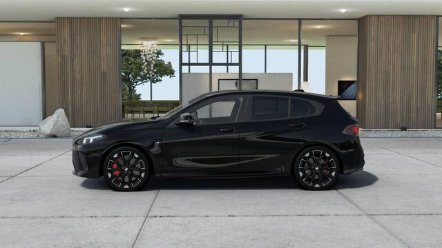 BMW 1-SERIE 5-deurs M135 xDrive M Sportpakket Pro Aut.