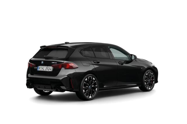 BMW 1-SERIE 5-deurs M135 xDrive M Sportpakket Pro Aut.