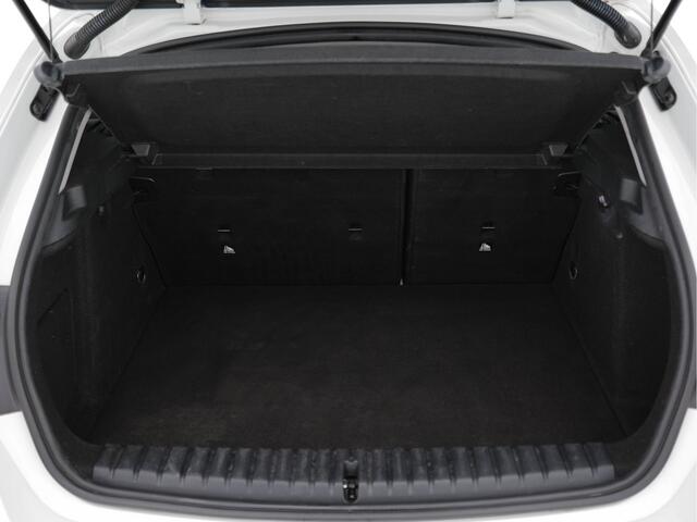 BMW 1-SERIE 118i High Executive Edition *VIRTUAL-COCKPIT | H&K-SOUND | VOLLEDER | LED-LIGHTS | KEYLESS | NAVI-PROF | DAB | CAMERA | ECC | PDC | CRUISE*