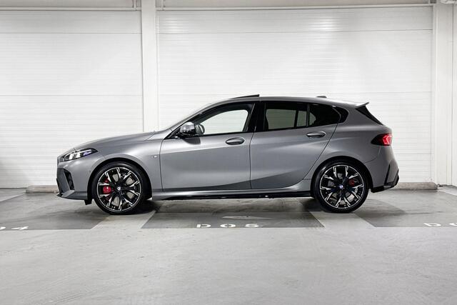 BMW 1-SERIE 120 | M-Sport Pro | Premium Pack | Harman/Kardon | Panoramadak | Comfort Access