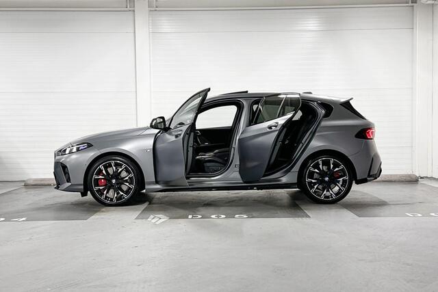 BMW 1-SERIE 120 | M-Sport Pro | Premium Pack | Harman/Kardon | Panoramadak | Comfort Access