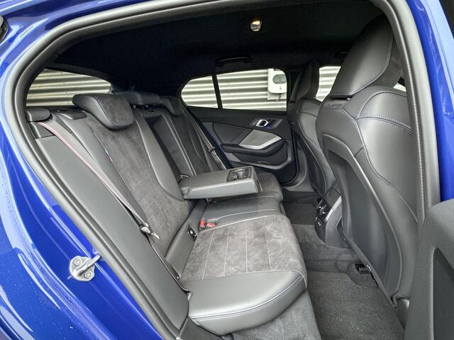 BMW 1-SERIE 120 M Sport / Harman Kardon / Innovation Pack / Driving Assistant Plus