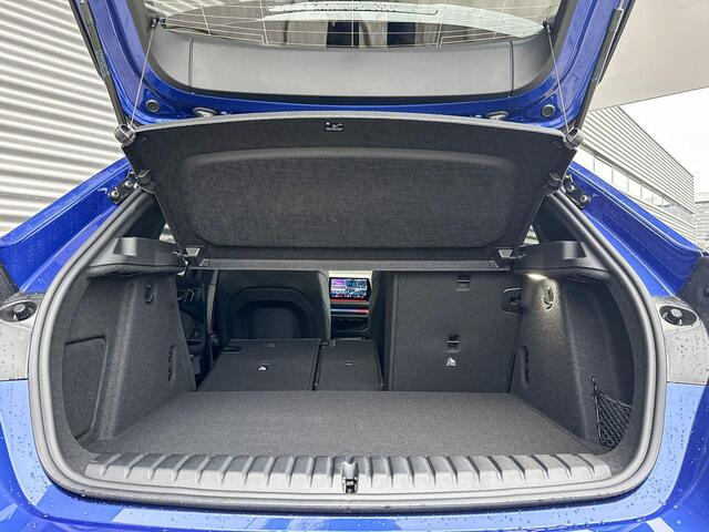BMW 1-SERIE 120 M Sport / Harman Kardon / Innovation Pack / Driving Assistant Plus