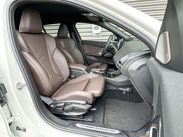 BMW 1-SERIE 120 M Sport / Innovation Pack / Harman Kardon / Driving Assistant Plus