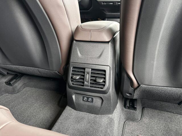 BMW 1-SERIE 120 M Sport / Innovation Pack / Harman Kardon / Driving Assistant Plus