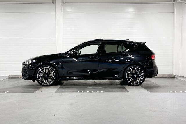 BMW 1-SERIE 120 | M-Sport Pro | Premium Pack | Harman/Kardon | Panoramadak | Driving Assistant | Comfort Access