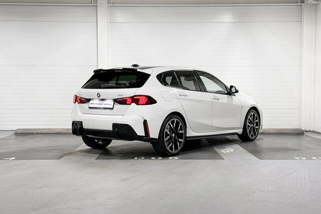 BMW 1-SERIE 120 | M-Sport Pro | Premium Pack | Harman/Kardon | Driving Assistant | Comfort Access