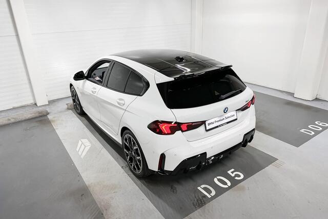 BMW 1-SERIE 120 | M-Sport Pro | Premium Pack | Harman/Kardon | Driving Assistant | Comfort Access