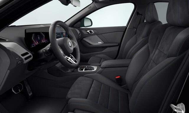 BMW 1-SERIE 5-deurs 120 M Sportpakket | Premium Pack | Harman-Kardon | Stoelverwarming