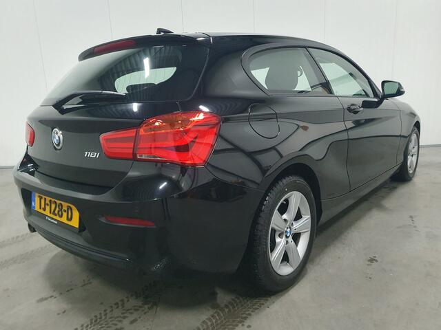 BMW 1-SERIE 118i Executive NAVI/CRUISE/CLIMA/LMV